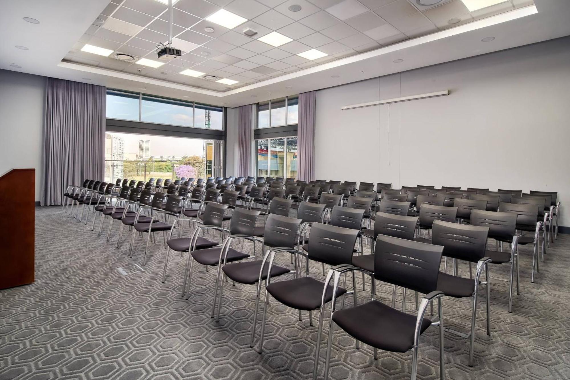 Protea Hotel By Marriott Pretoria Loftus Park Ngoại thất bức ảnh